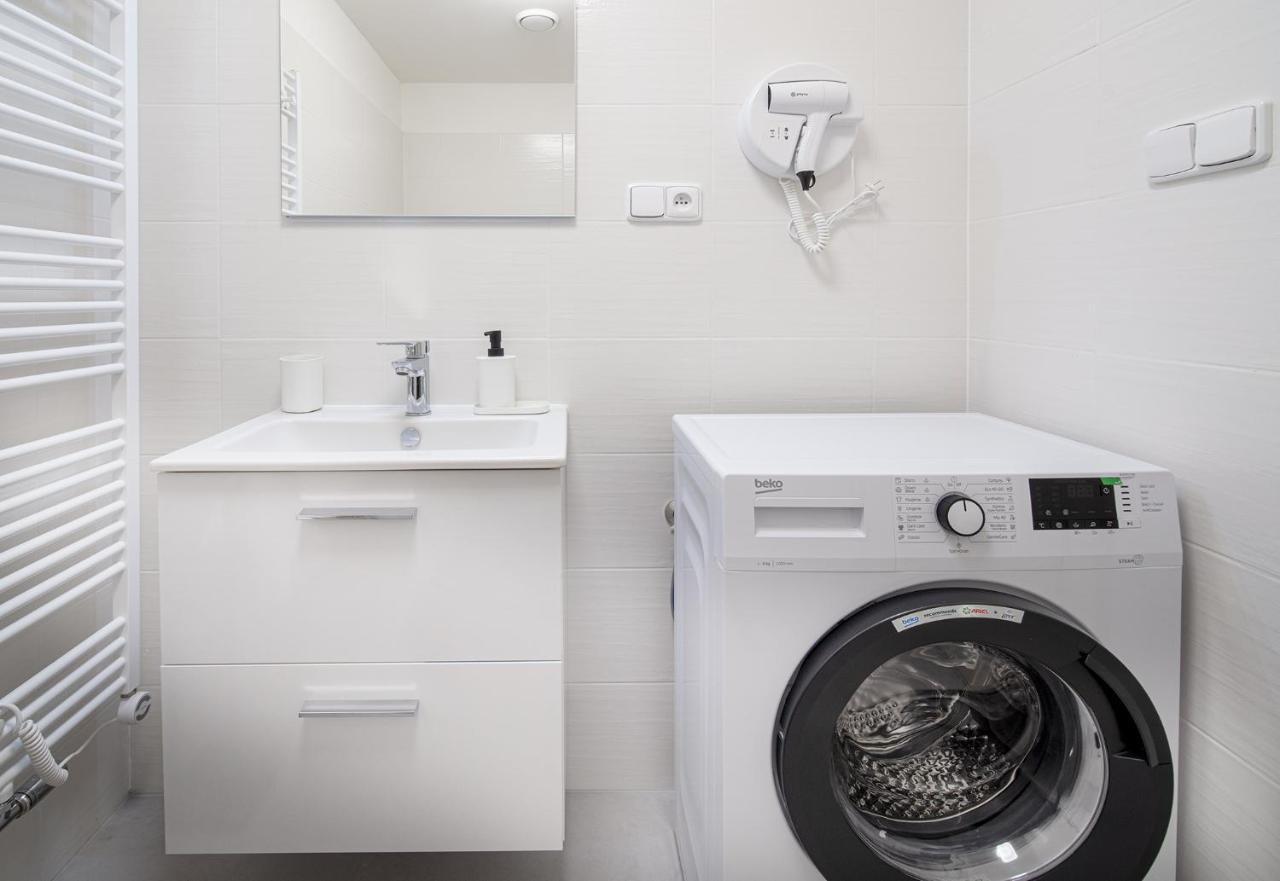 Apartmany Myslivna Ostrov  Εξωτερικό φωτογραφία